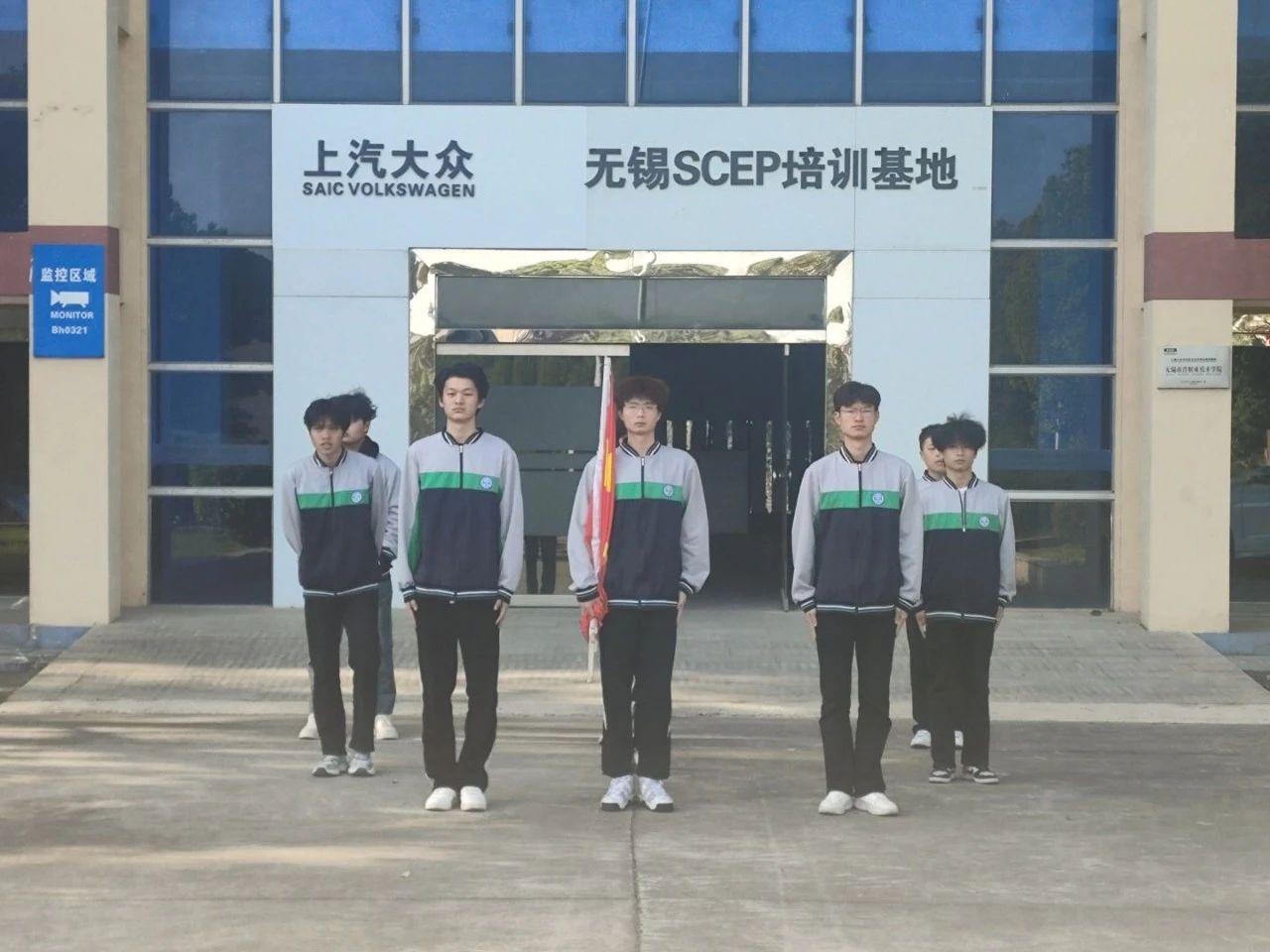 1DCE4